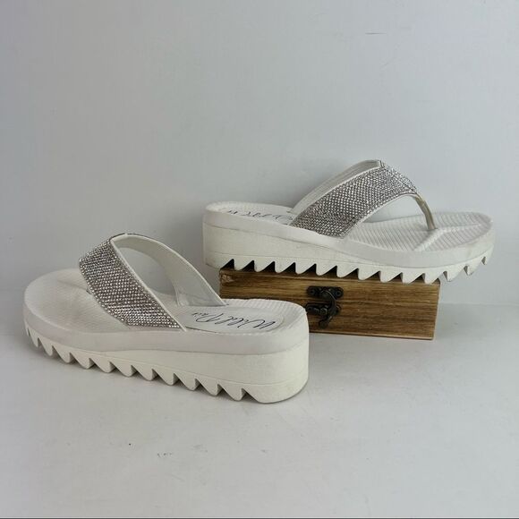 WILD PAIR- Kalabasas Thong Wedge Sandals - Picture 12 of 13